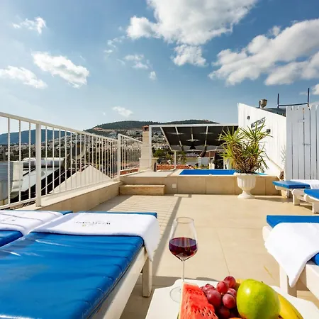 Westcoast 3-bedroom Townhouse Located Heart Of Old Town With A Private Plunge Pool * Kalkan