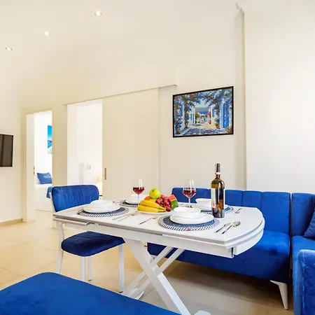 Westcoast 3-bedroom Townhouse Located Heart Of Old Town With A Private Plunge Pool Kalkan
