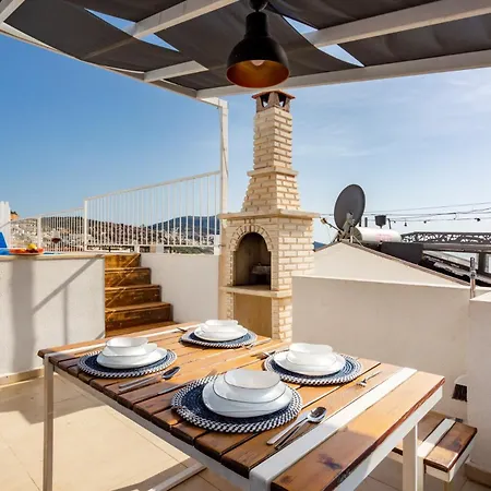 Westcoast 3-bedroom Townhouse Located Heart Of Old Town With A Private Plunge Pool Kalkan