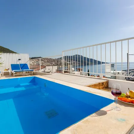 Semesterbostad Westcoast 3-bedroom Townhouse Located Heart Of Old Town With A Private Plunge Pool