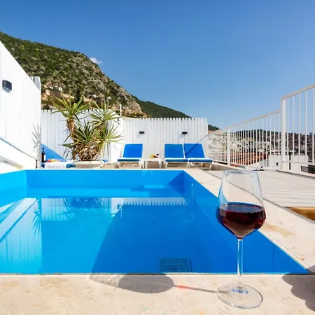 Semesterbostad Westcoast 3-bedroom Townhouse Located Heart Of Old Town With A Private Plunge Pool Kalkan