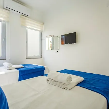 Westcoast 3-bedroom Townhouse Located Heart Of Old Town With A Private Plunge Pool *